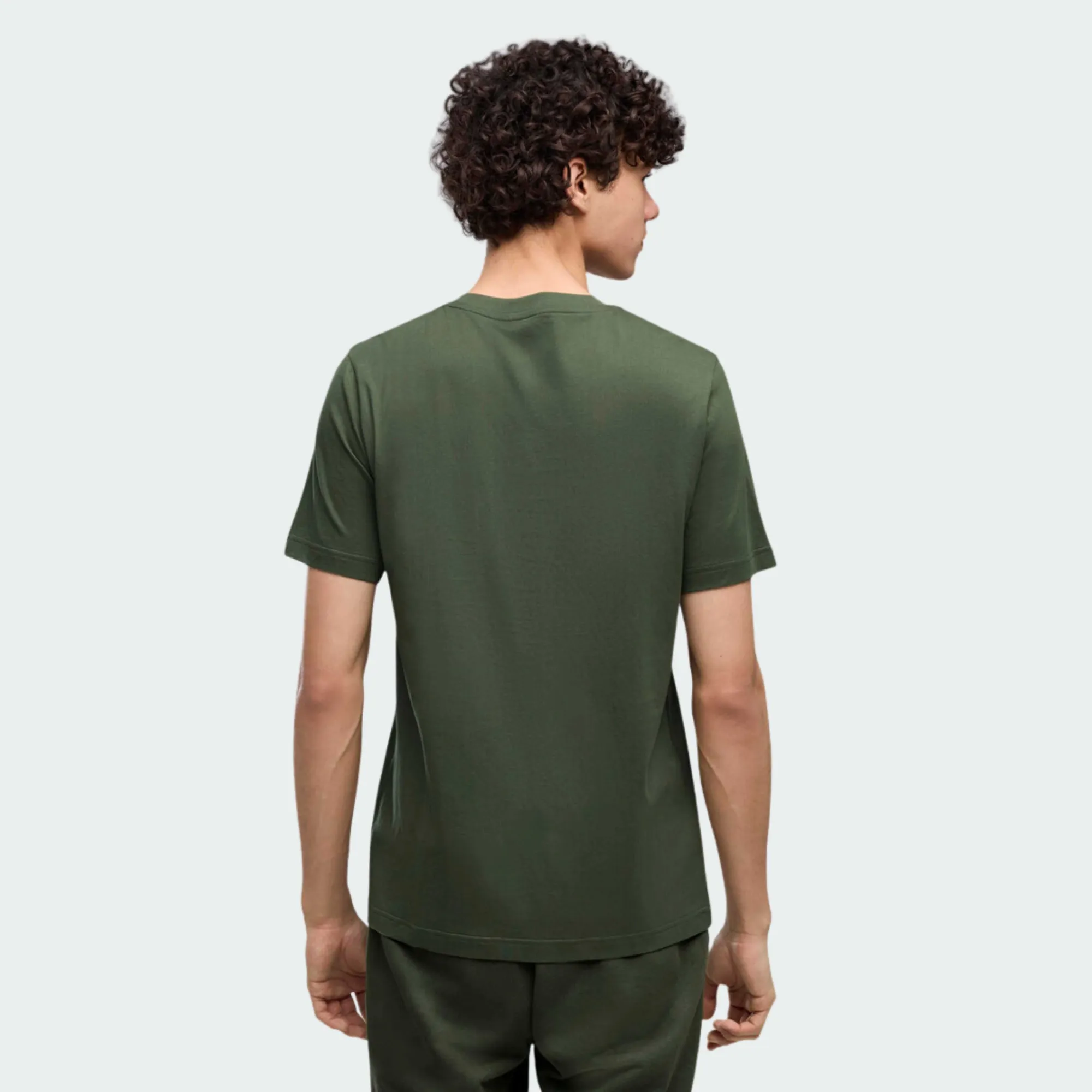 PUMA ESSENTIALS SMALL NO.1 LOGO CENTERED TEE