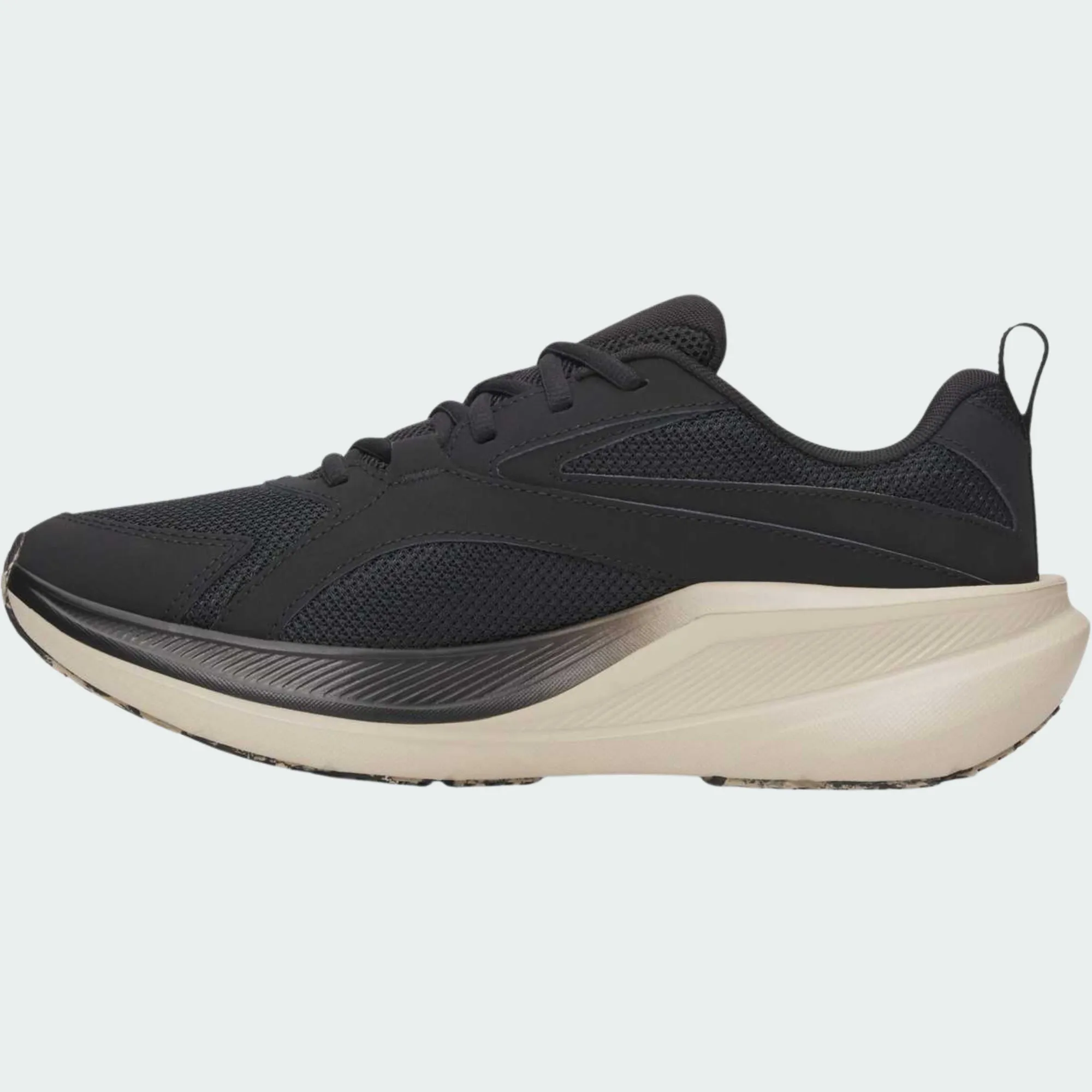 UNDER ARMOUR ASSERT 11