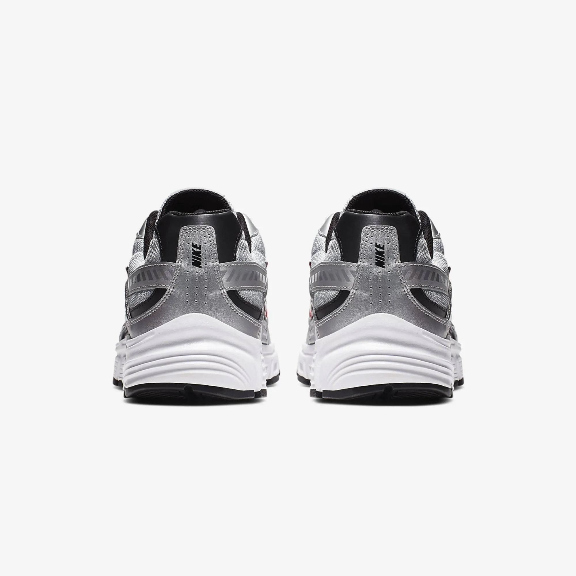 NIKE INITIATOR