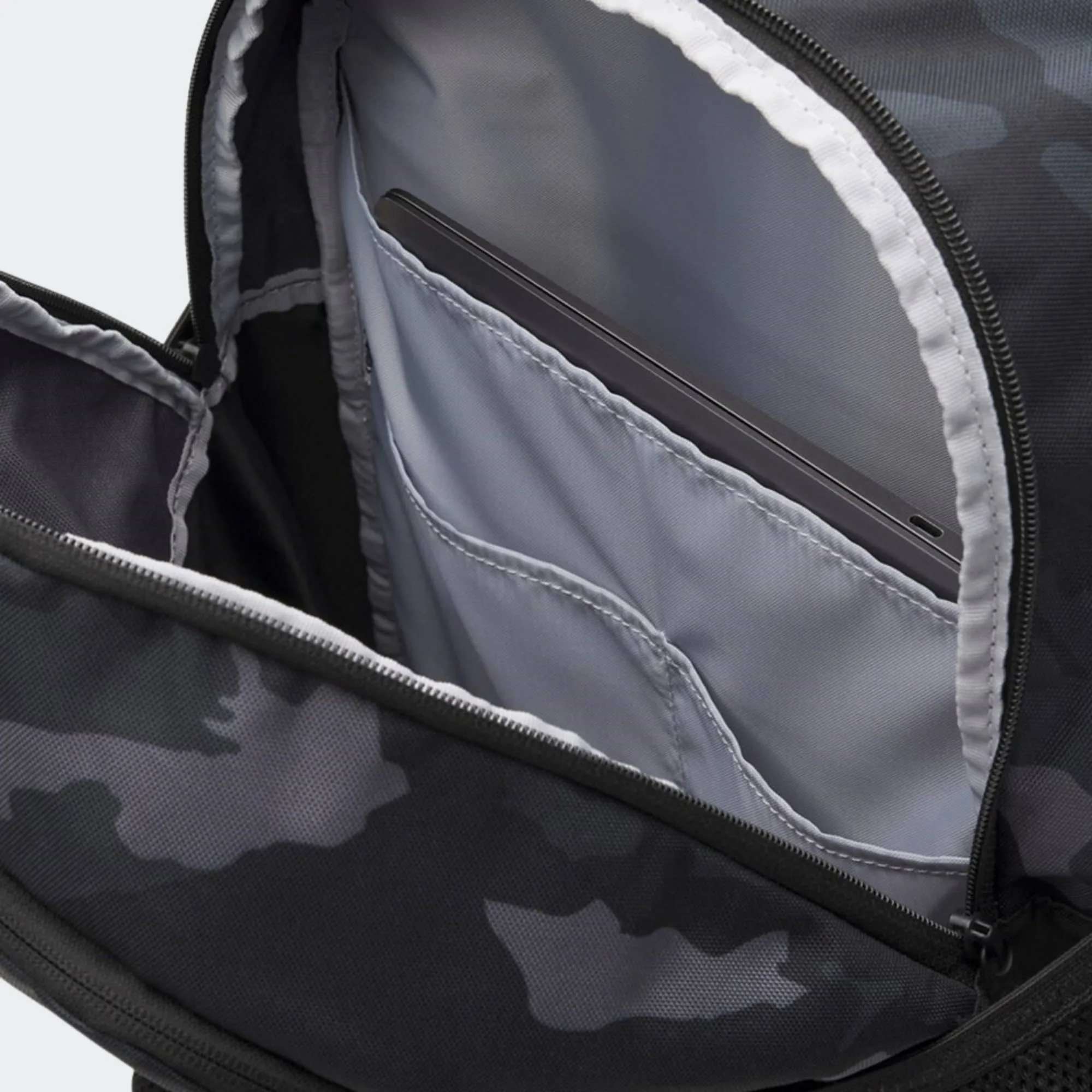 UNDER ARMOUR HUSTLE SPORT BACKPACK