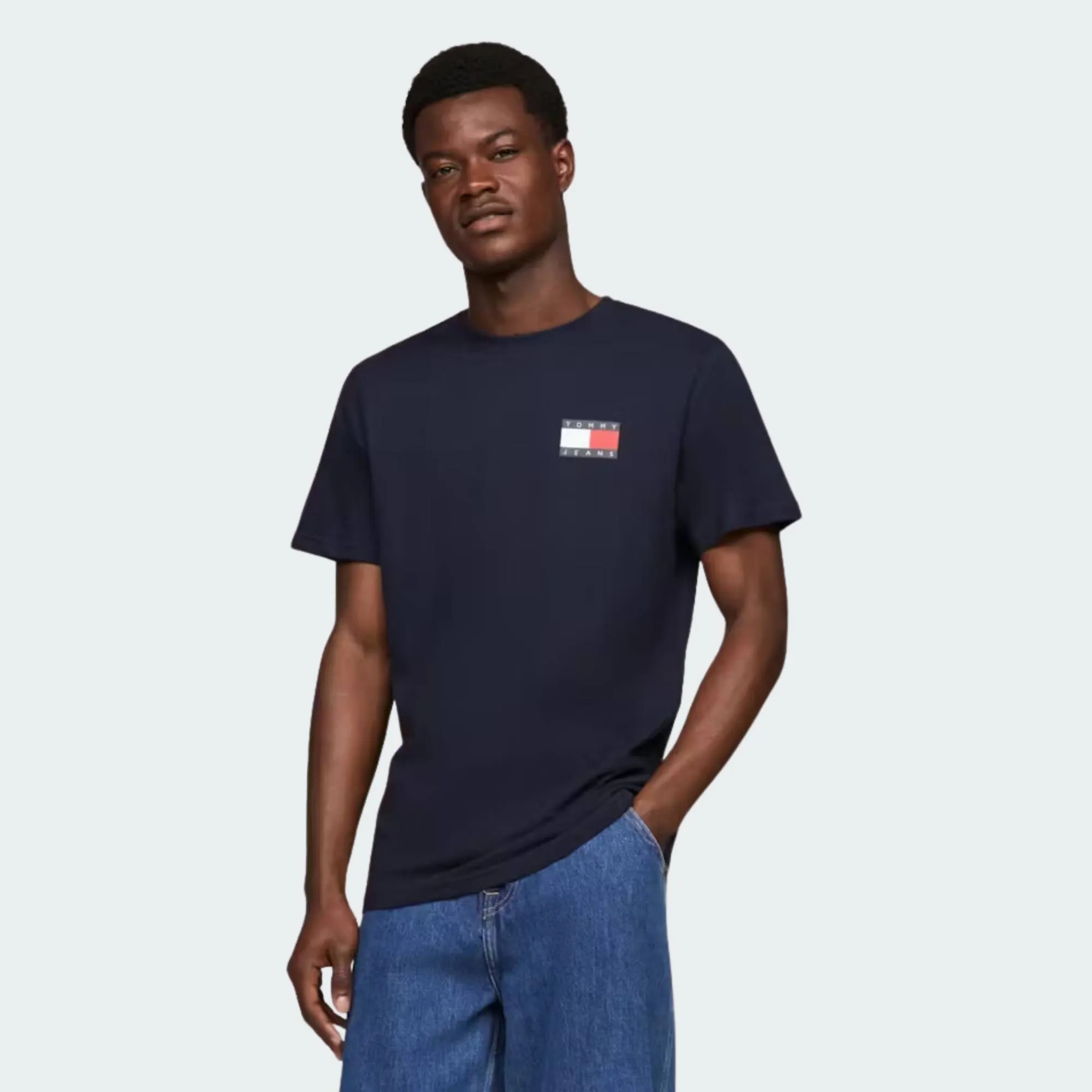TOMMY JEANS MENS SLIM ESSENTIAL FLAG TEE
