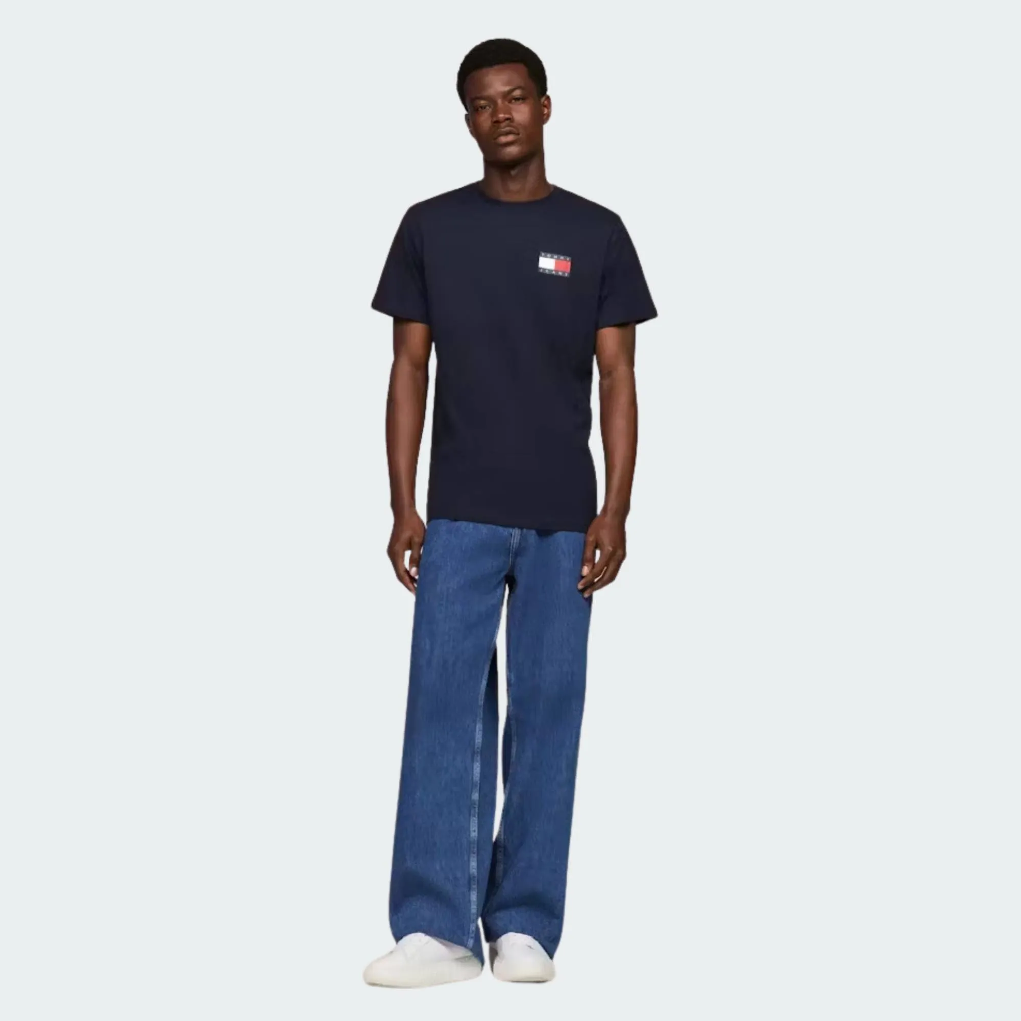 TOMMY JEANS MENS SLIM ESSENTIAL FLAG TEE