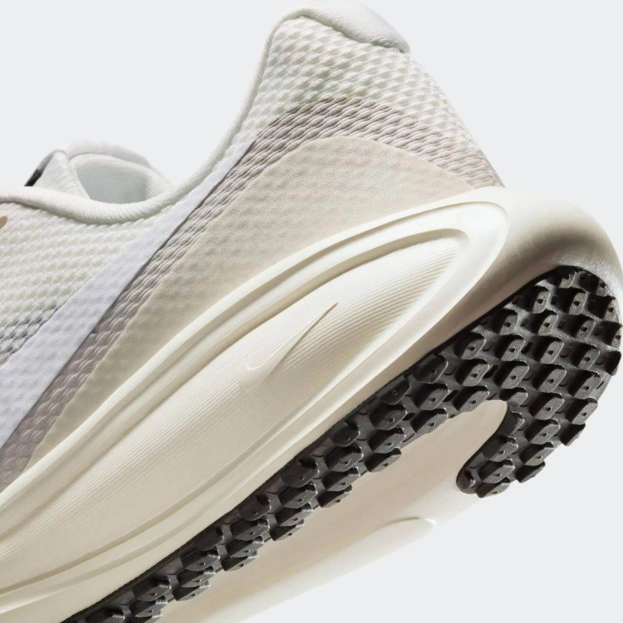 NIKE WOMENS REVOLUTION 8