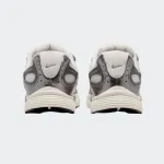 NIKE V5 RNR BG