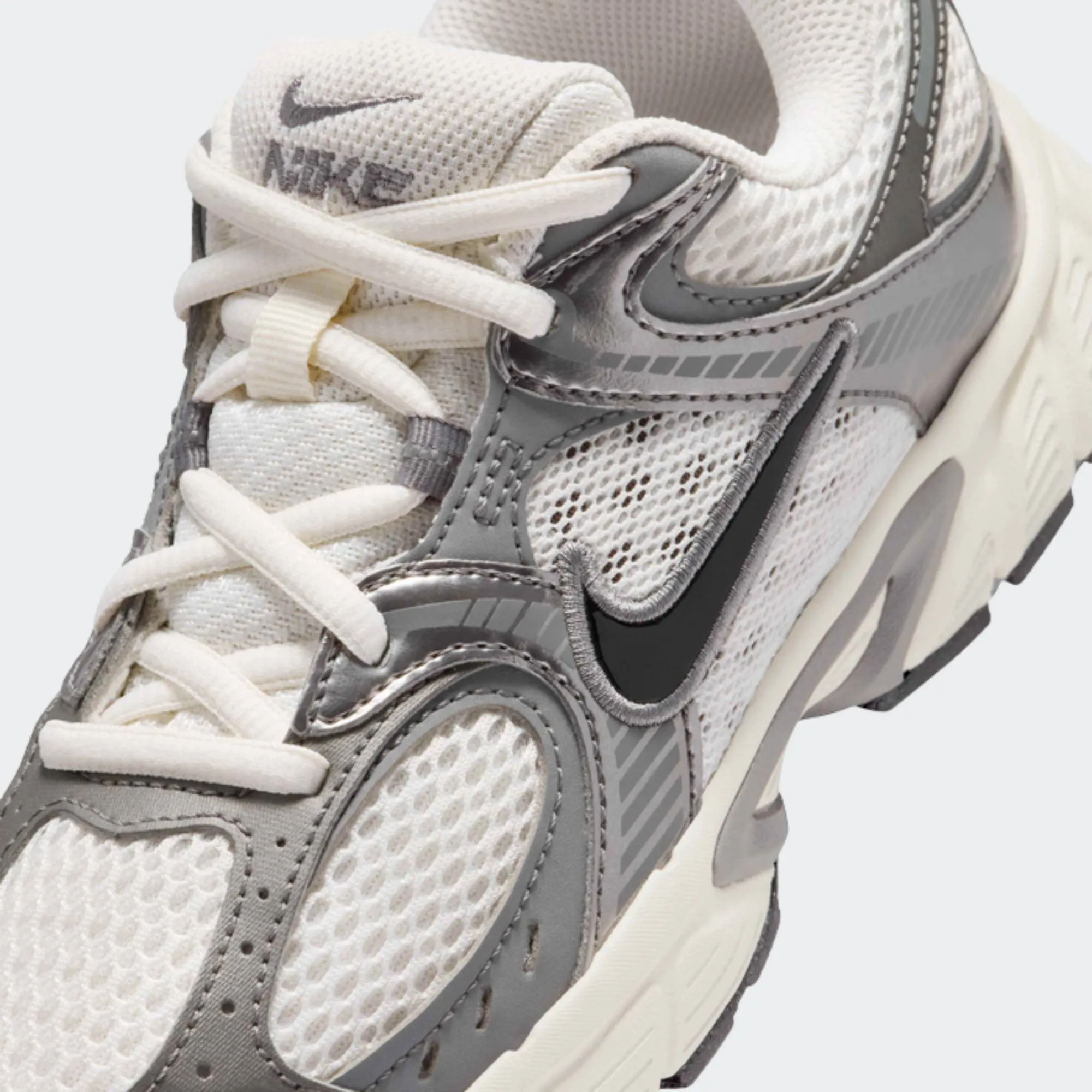 NIKE V5 RNR BG