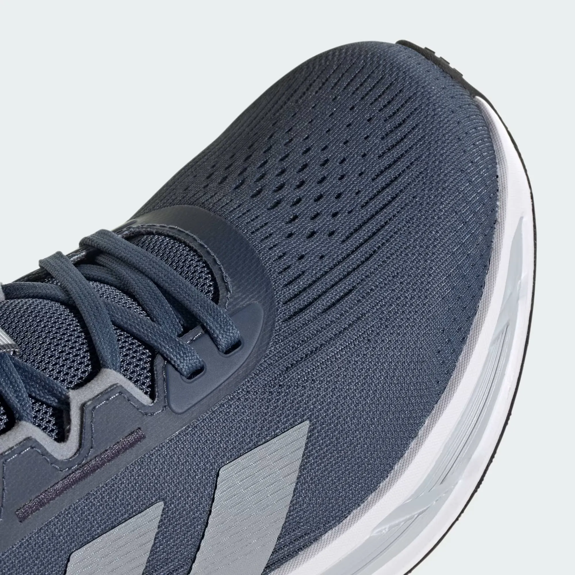 ADIDAS QUESTAR 3