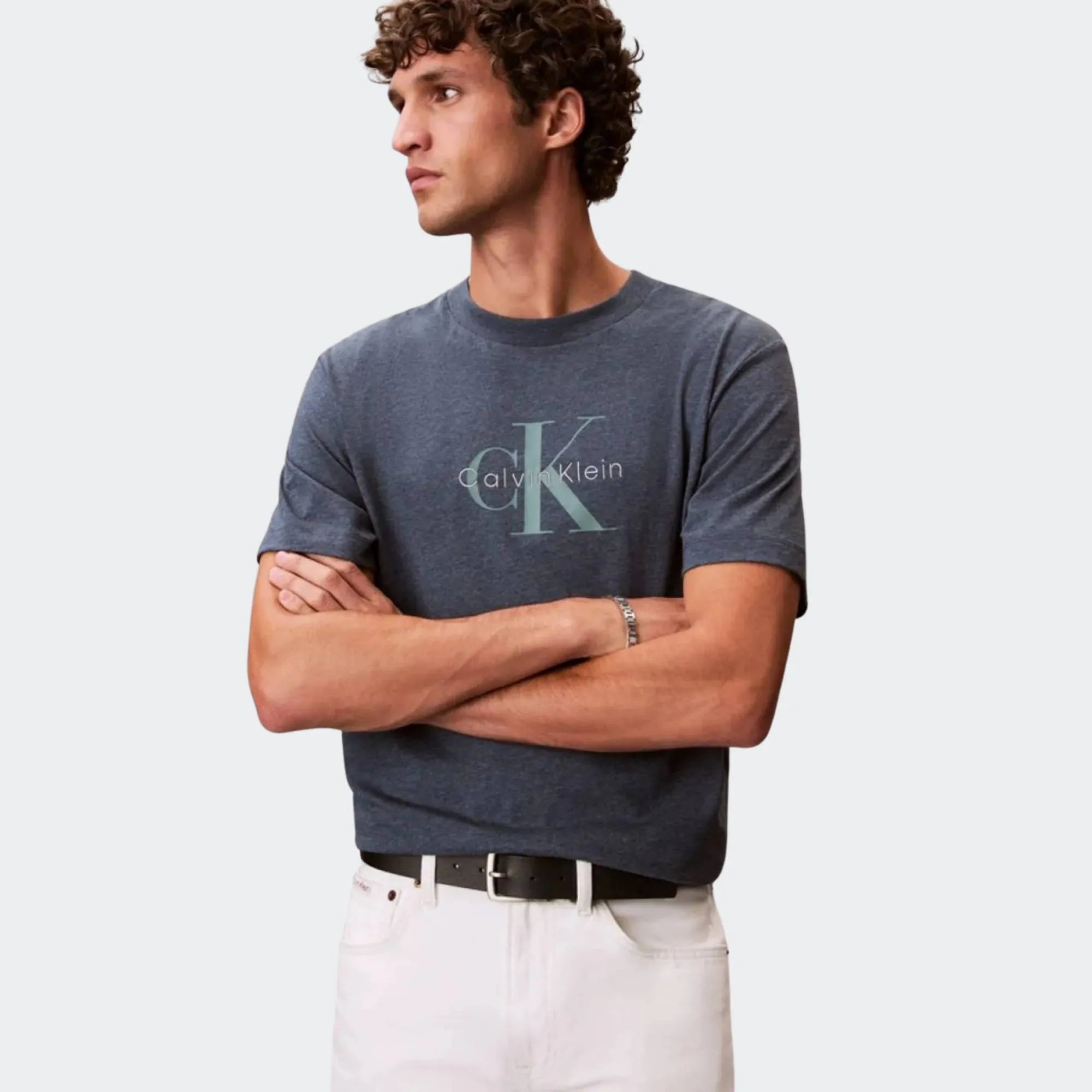 CALVIN KLEIN HERO MONOLOGO TEE
