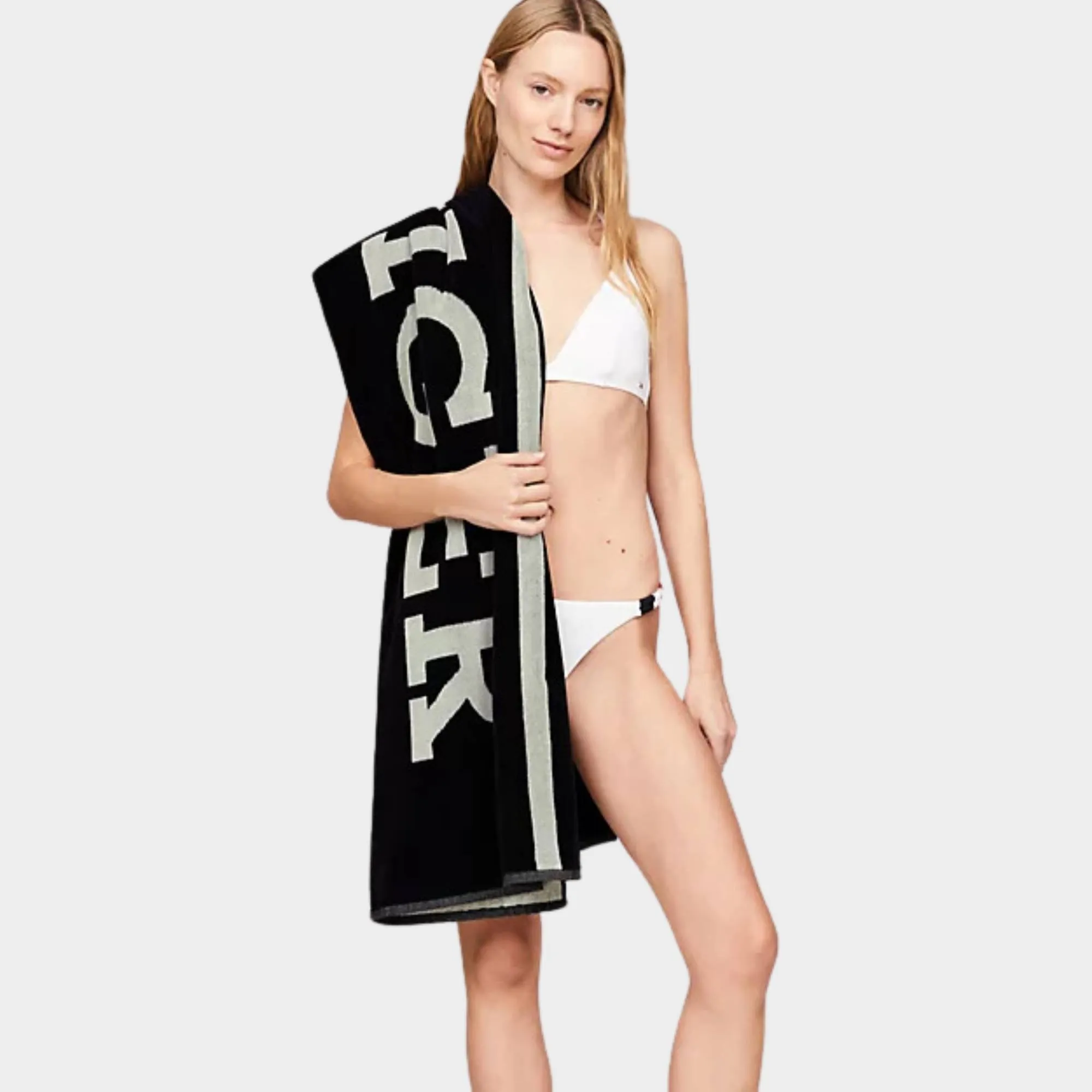 TOMMY TOWEL