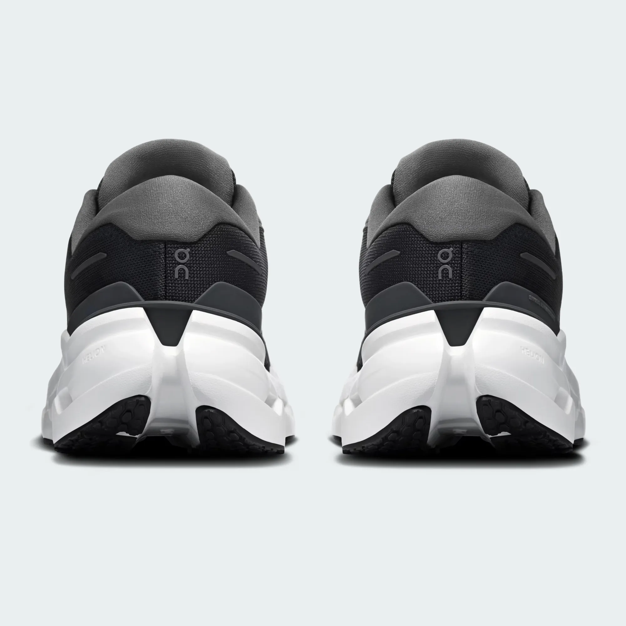 ON CLOUDRUNNER 3 WOMENS