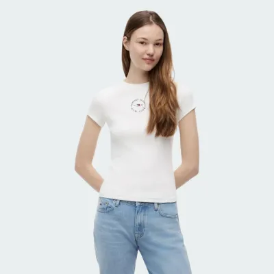 TOMMY JEANS WOMENS SLIM ESSENTIAL LOGO2 RIB TEE
