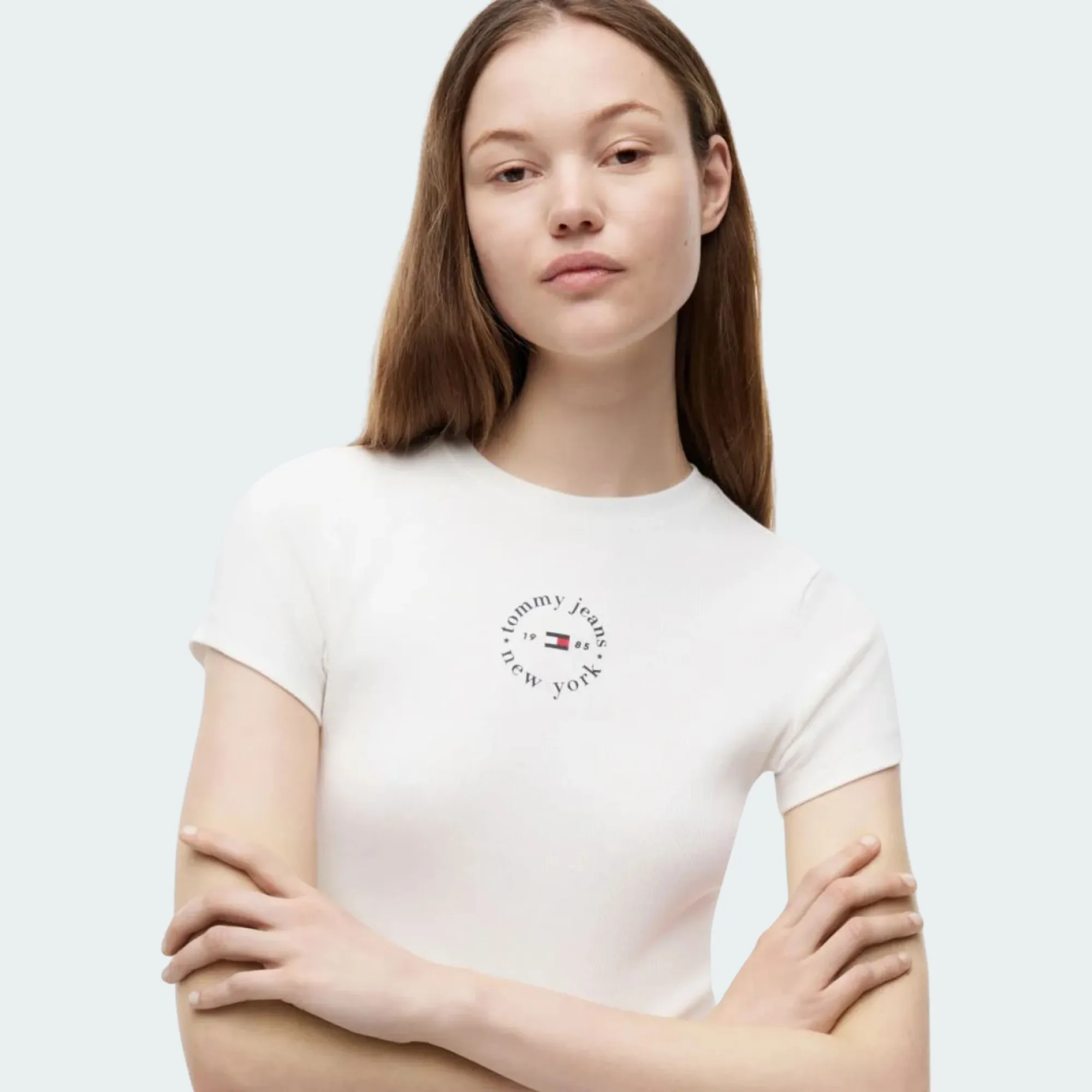 TOMMY JEANS WOMENS SLIM ESSENTIAL LOGO2 RIB TEE