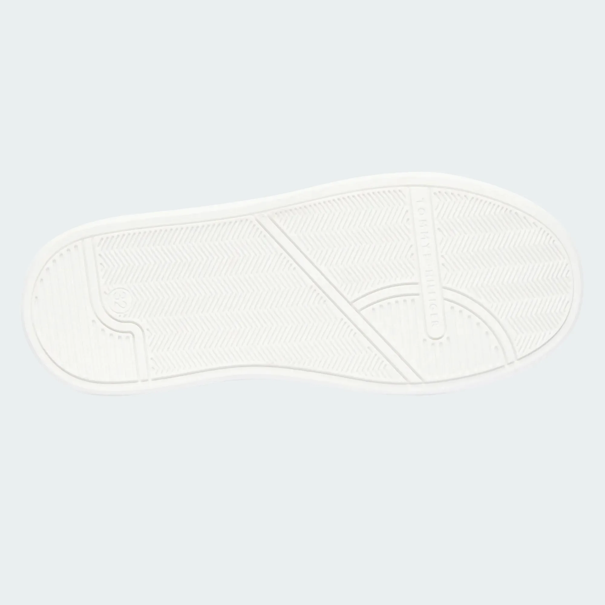 TOMMY HILFIGER LOW CUT LACE-UP SNEAKER