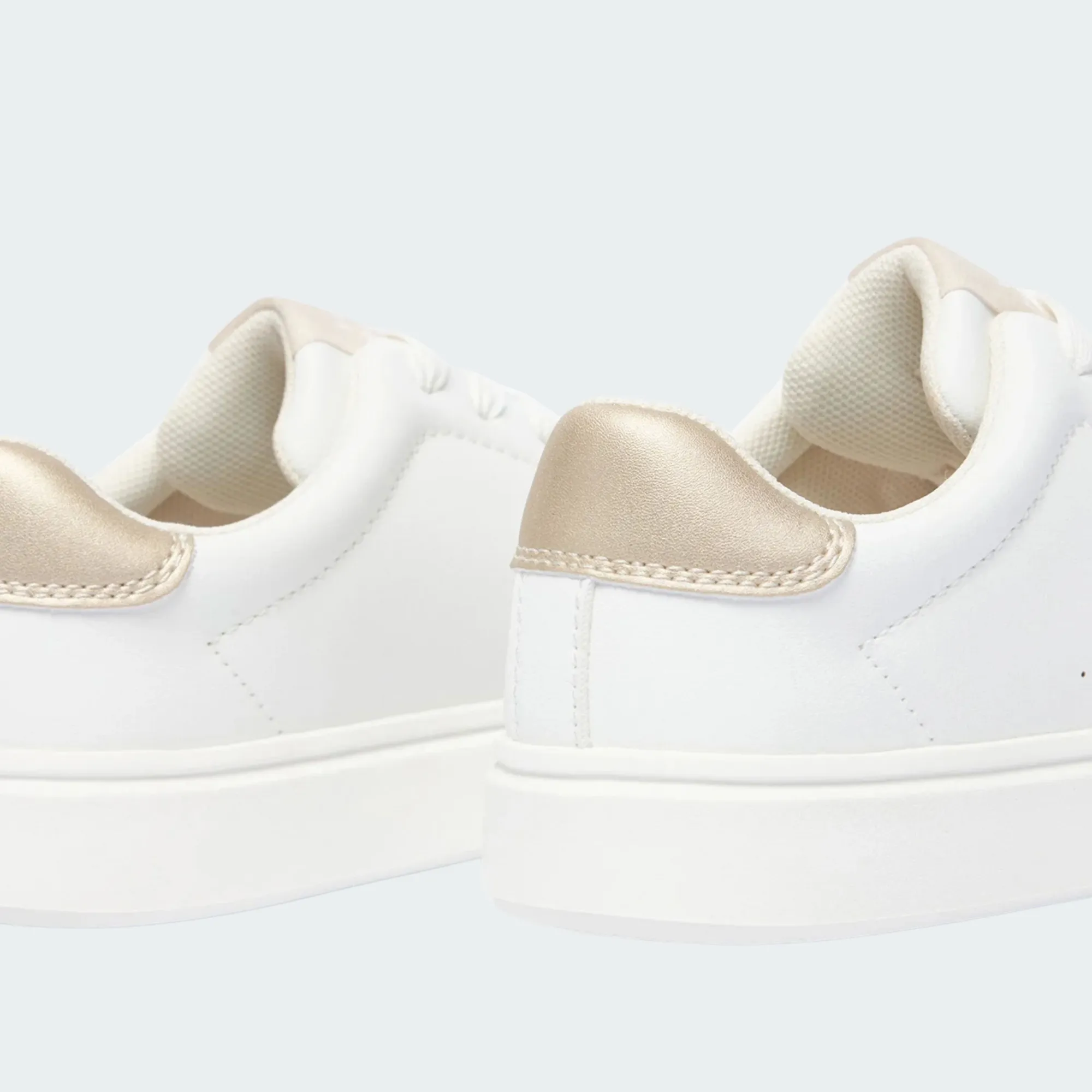 TOMMY HILFIGER LOW CUT LACE-UP SNEAKER