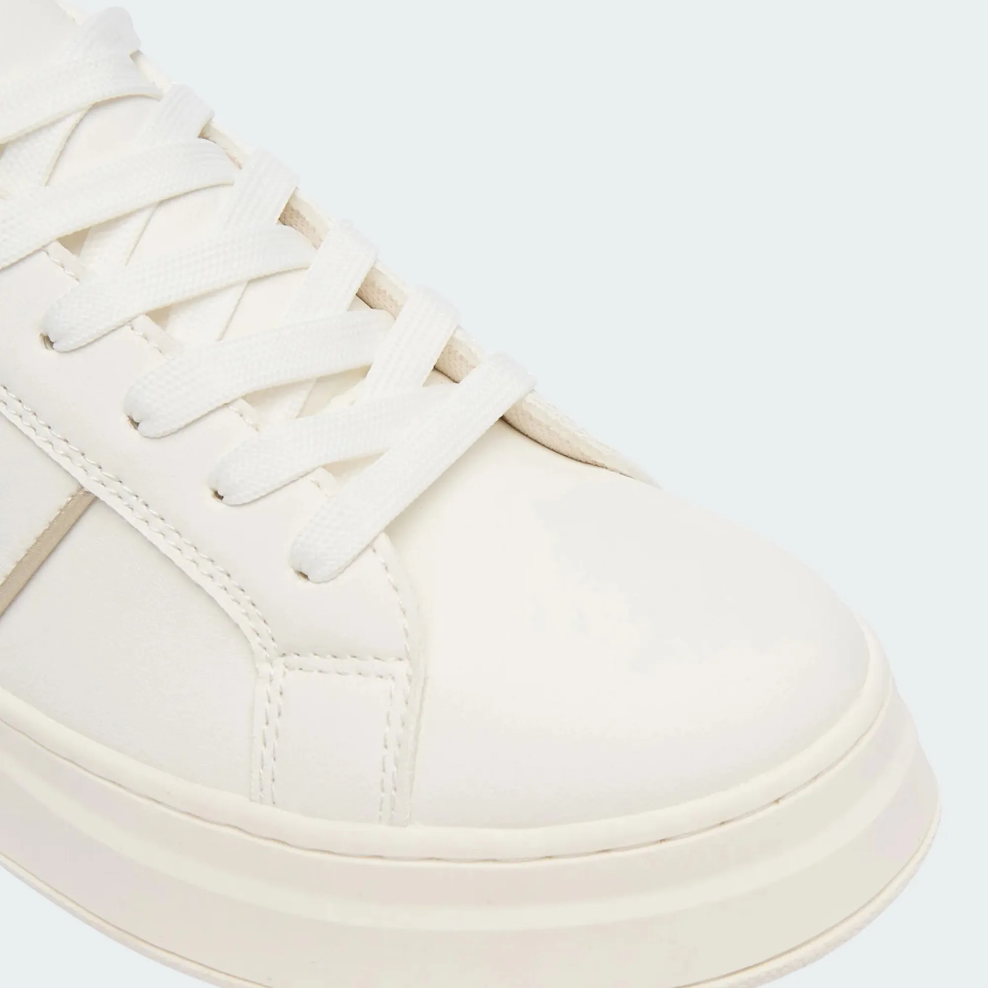TOMMY HILFIGER LOW CUT LACE-UP SNEAKER