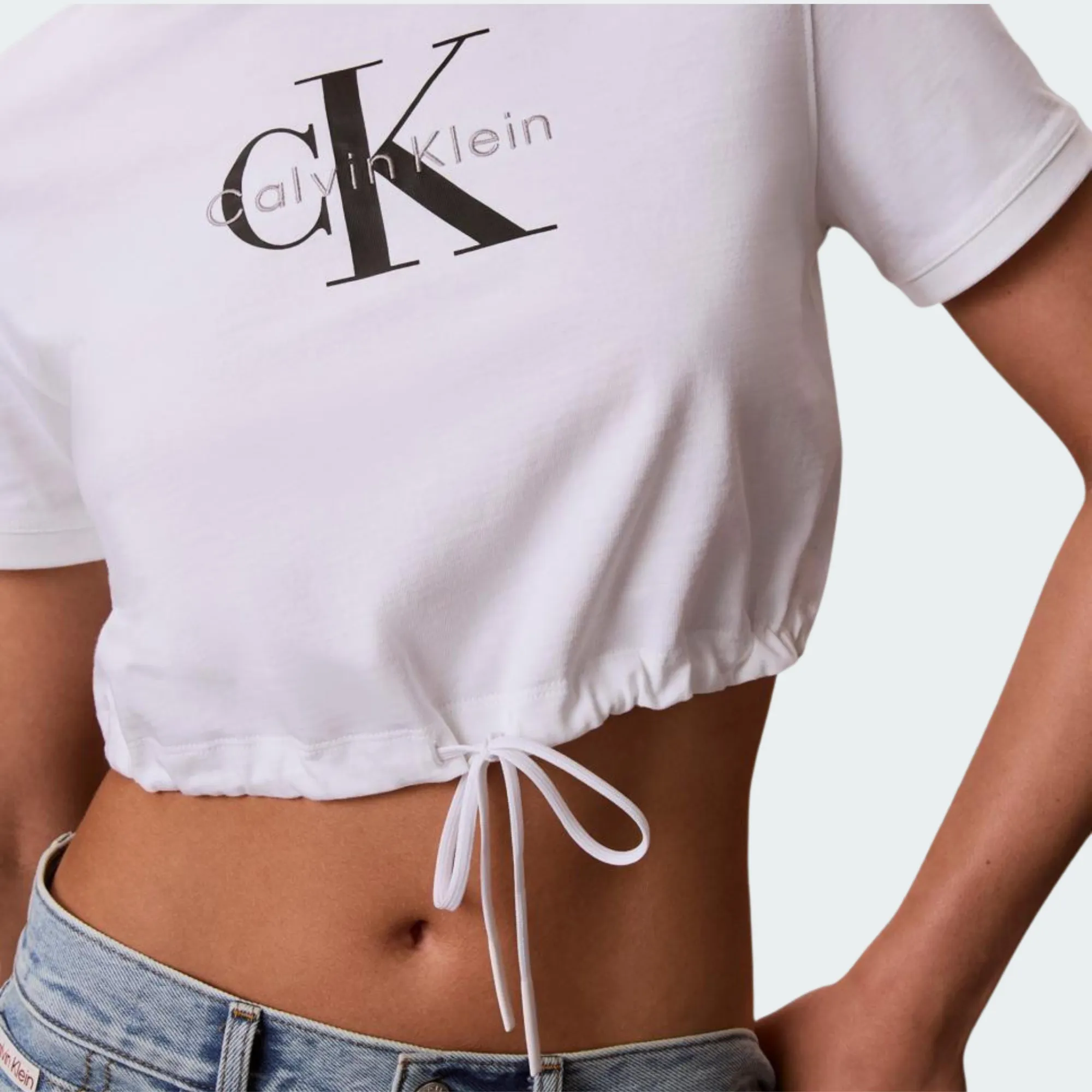 CALVIN KLEIN JEANS MONOLOGO CROPPED TIE TEE