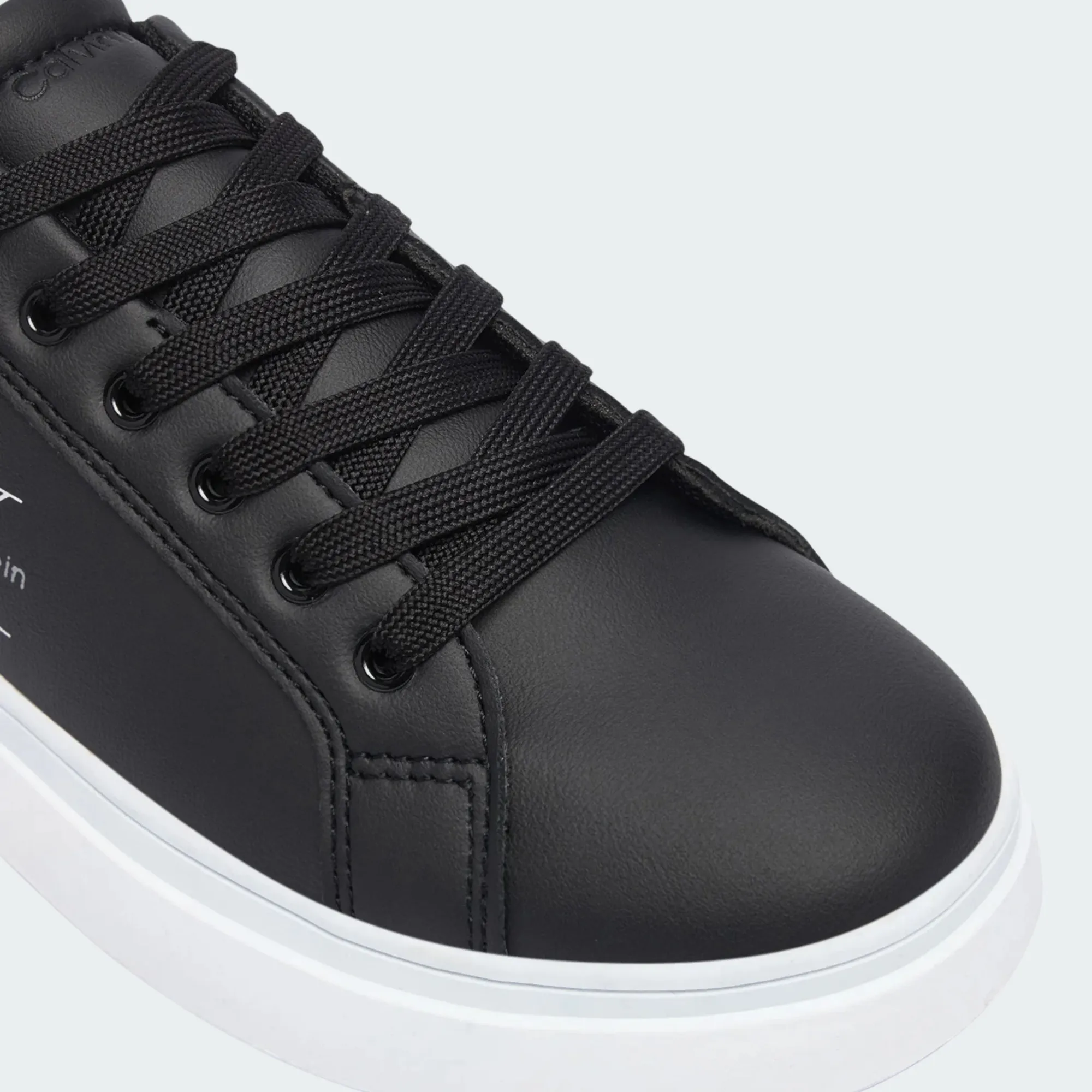CALVIN KLEIN LOW CUT LACE-UP SNEAKER
