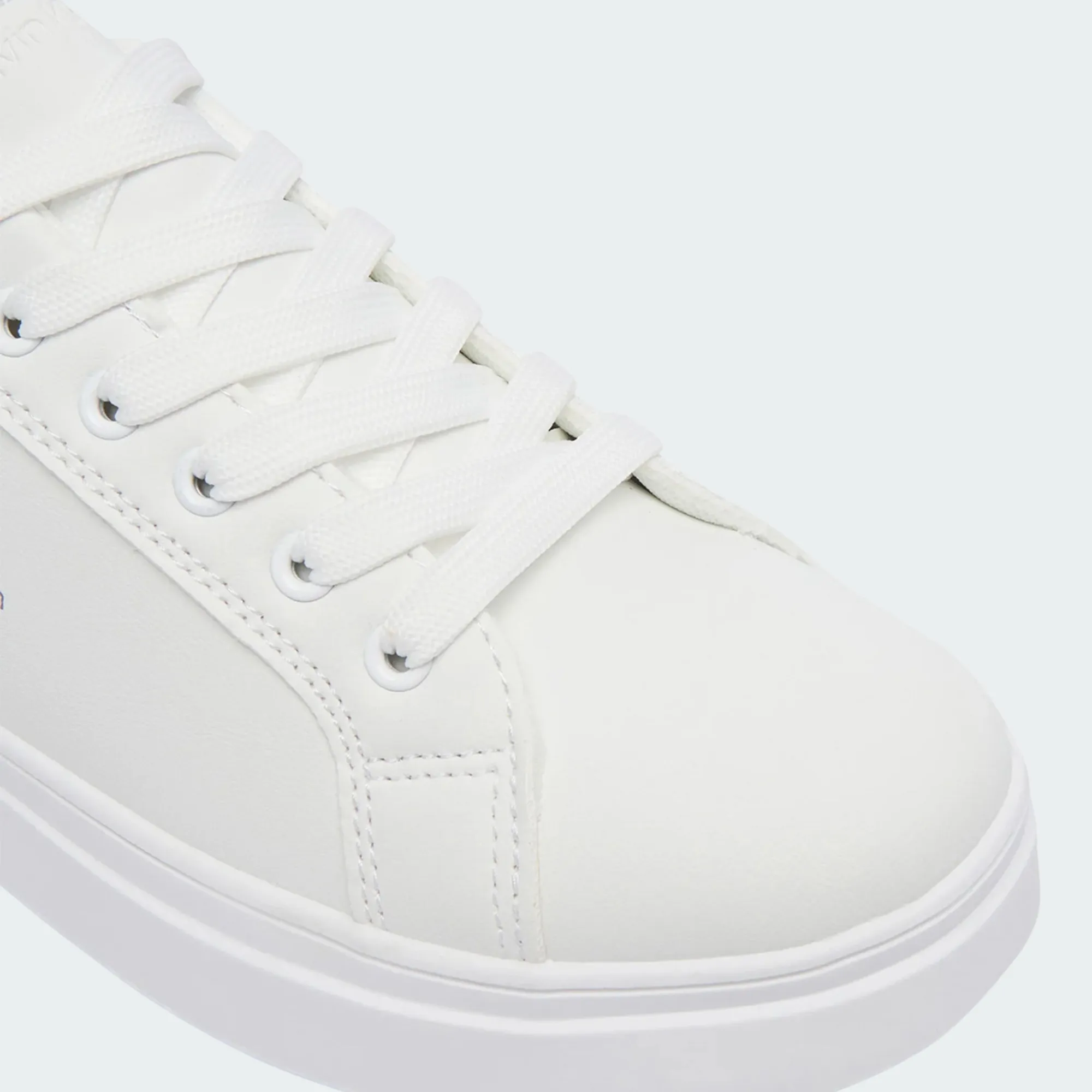CALVIN KLEIN LOW CUT LACE-UP SNEAKER