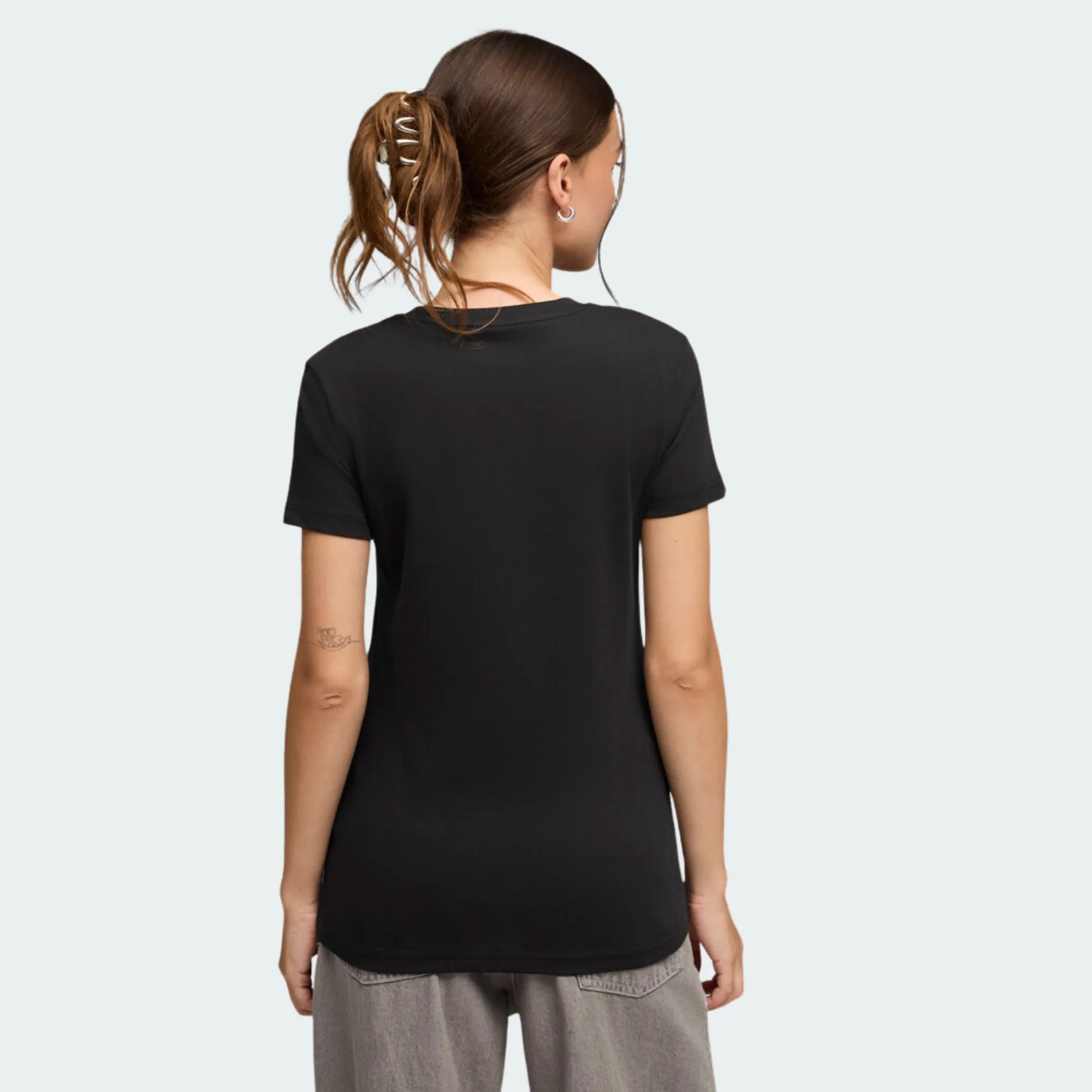 PUMA ESSENTIALS CENTERED CAT LOGO TEE