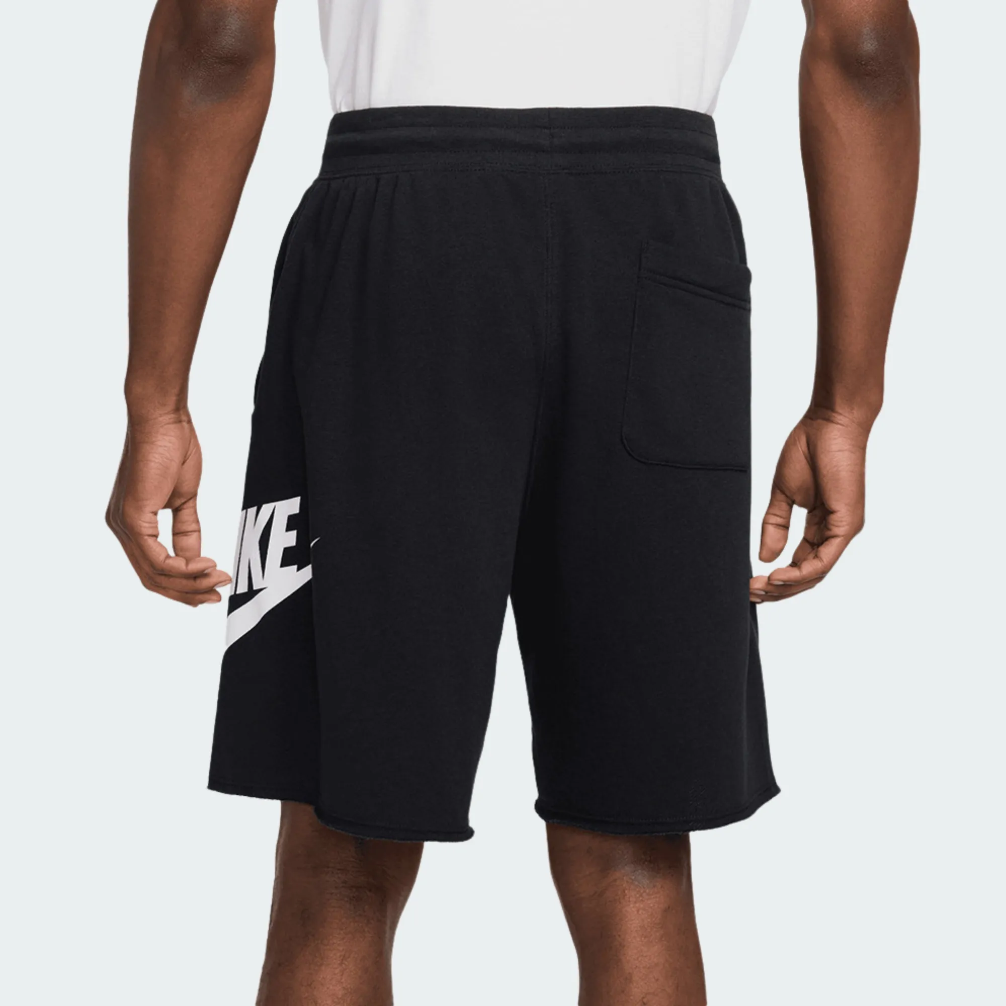 NIKE CLUB SHORTS