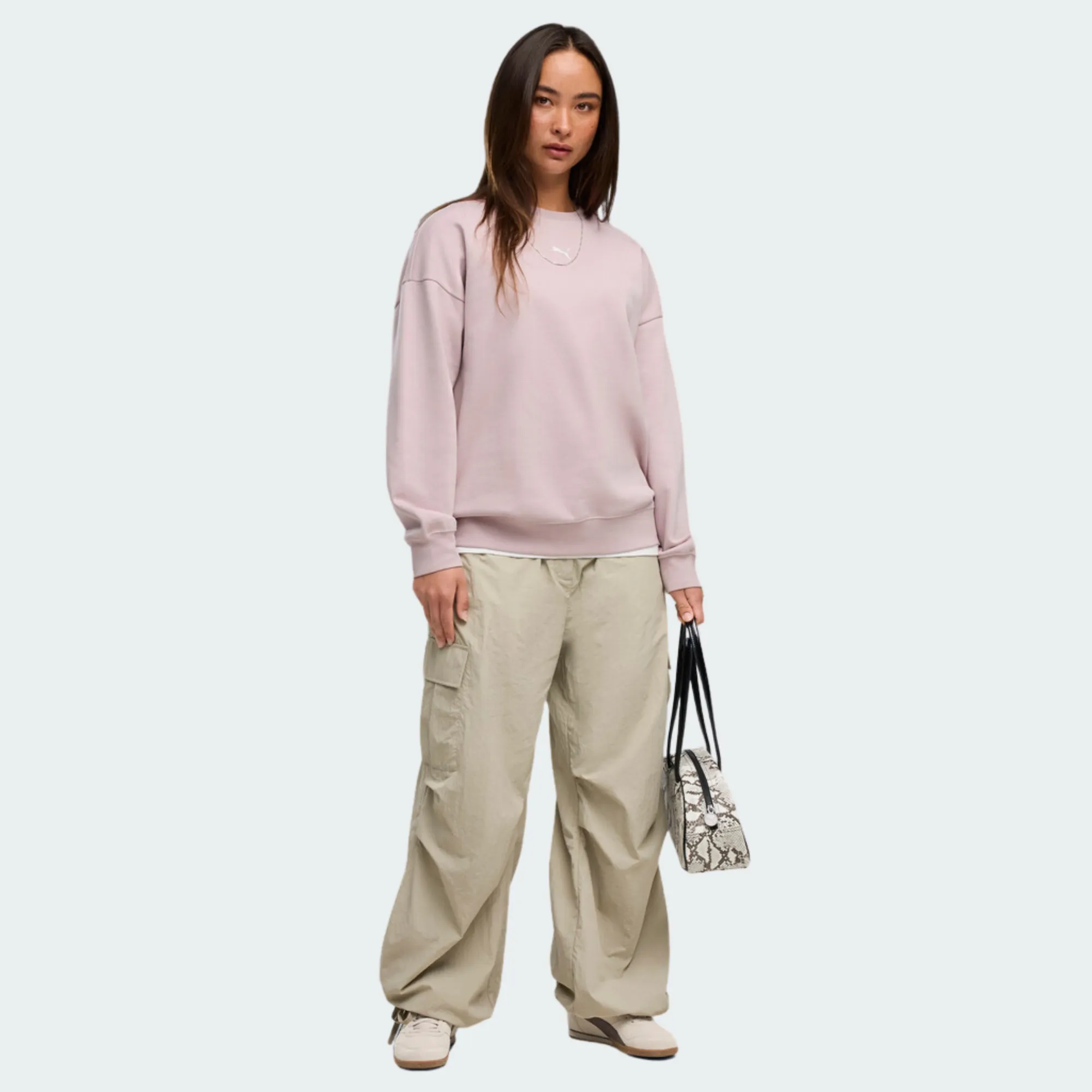 PUMA ESSENTIALS PUMA LOGO OVERSIZED CREW