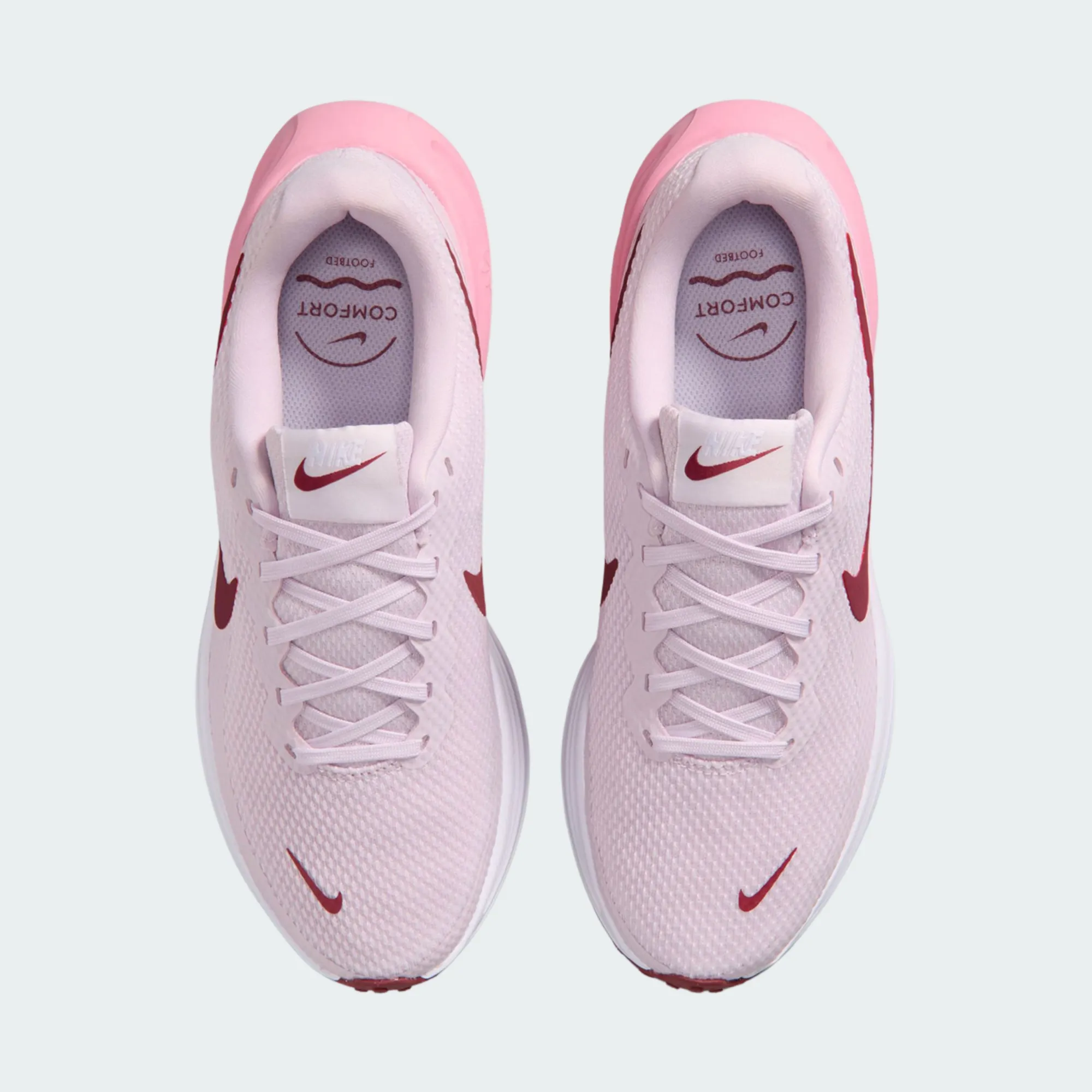 W NIKE REVOLUTION 8