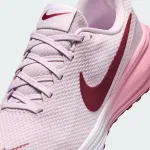 W NIKE REVOLUTION 8