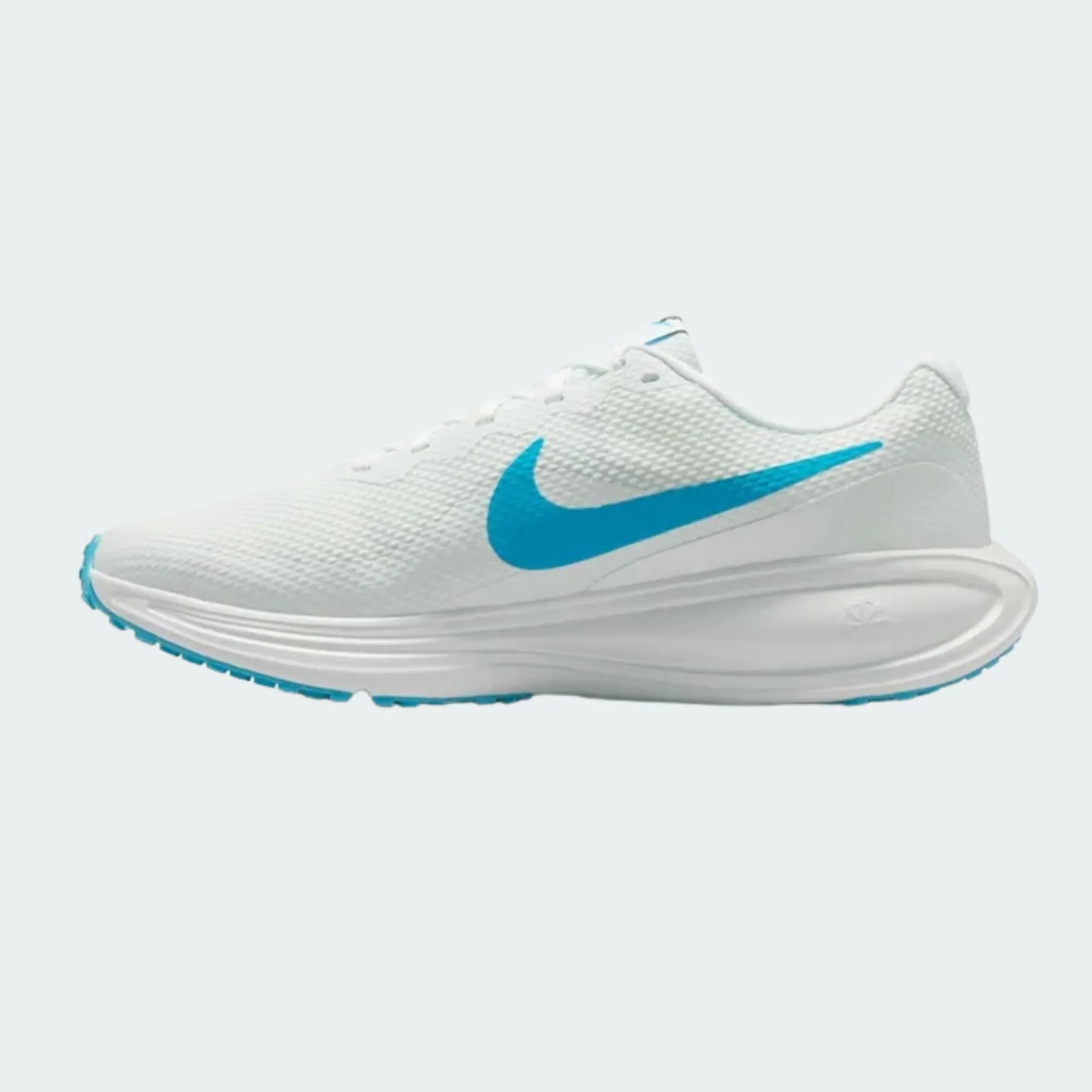 NIKE REVOLUTION 8