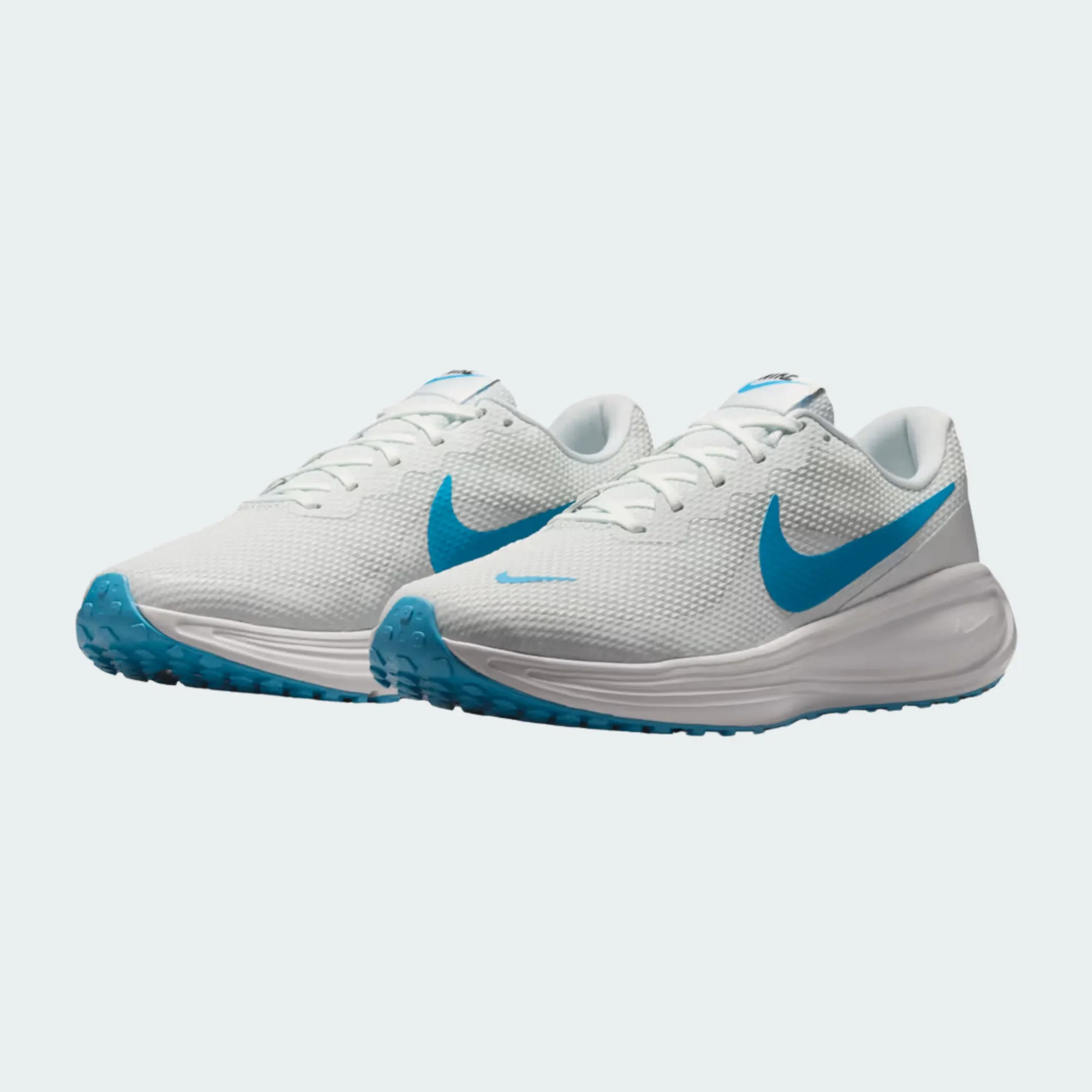 NIKE REVOLUTION 8