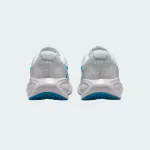 NIKE REVOLUTION 8