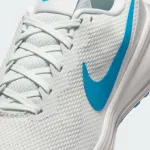 NIKE REVOLUTION 8