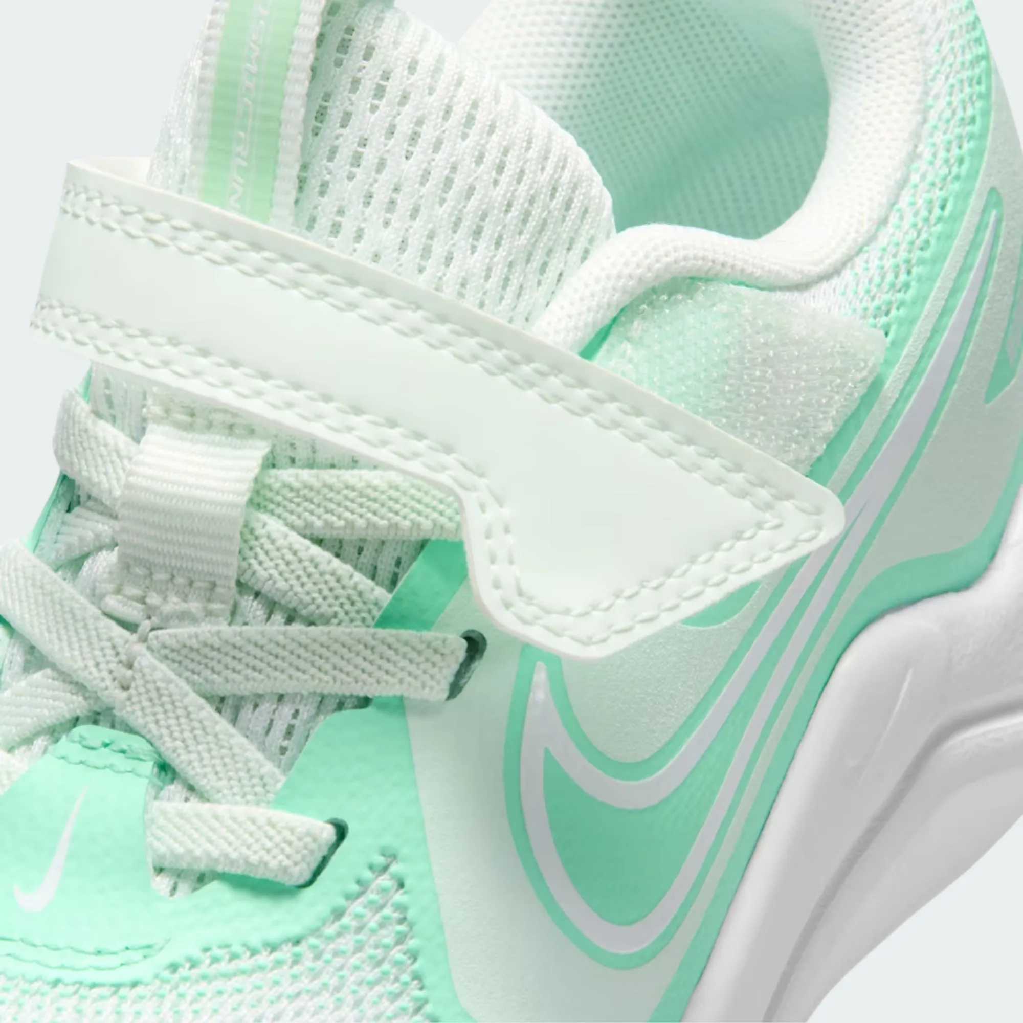 NIKE COSMIC RUNNER PS