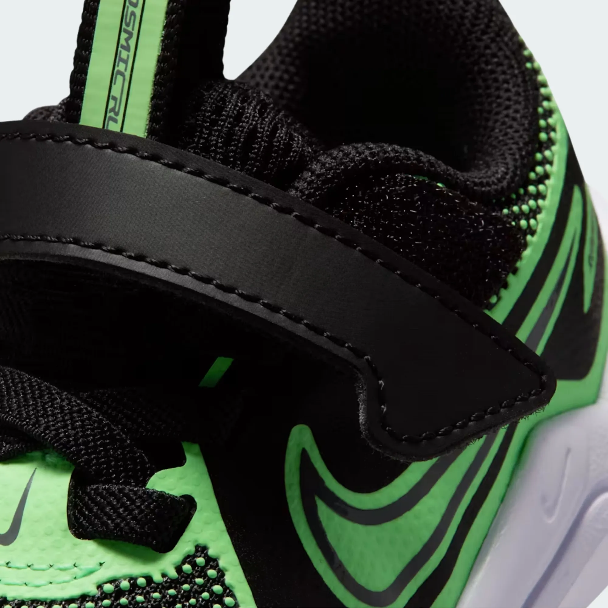 NIKE COSMIC RUNNER TD
