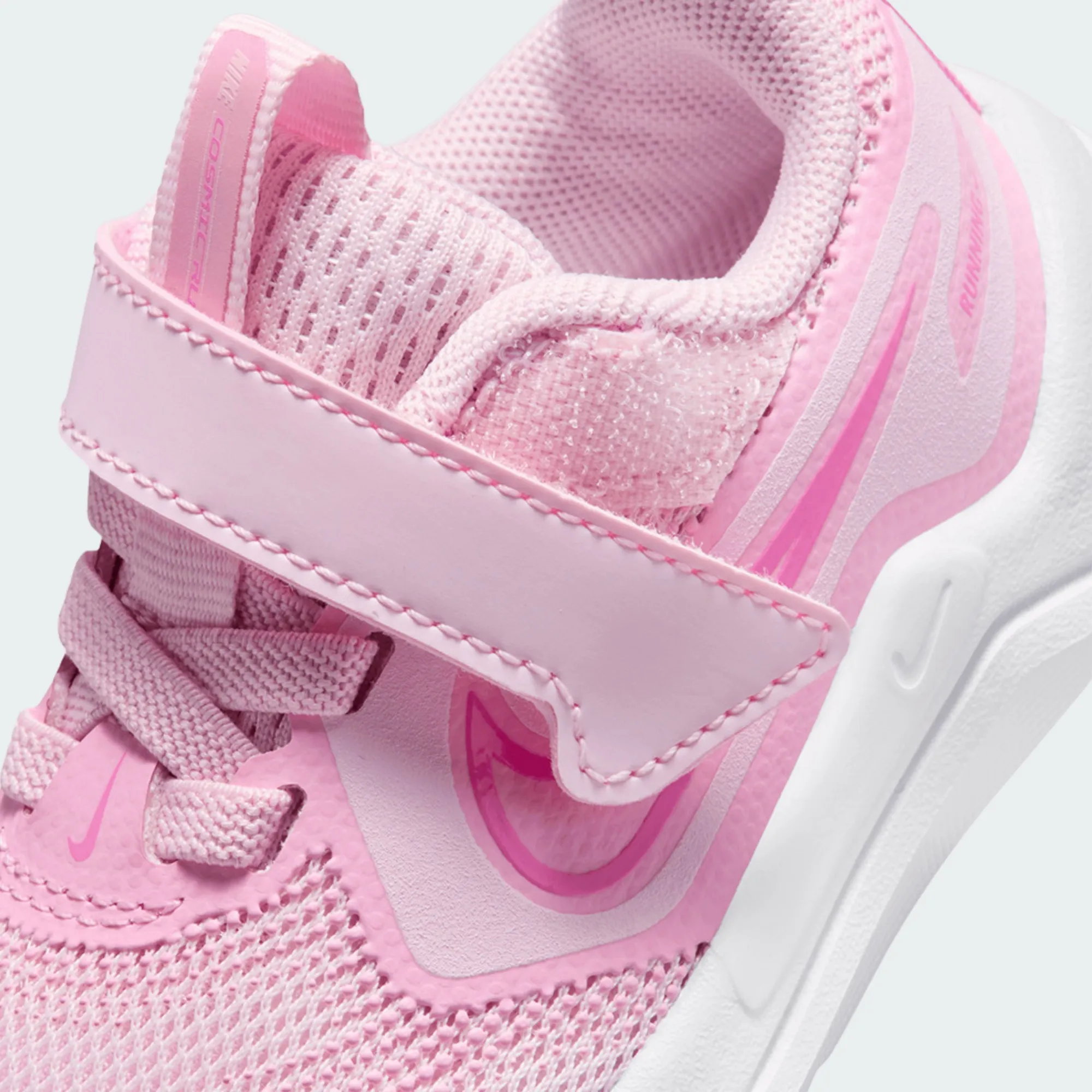 NIKE COSMIC RUNNER TD