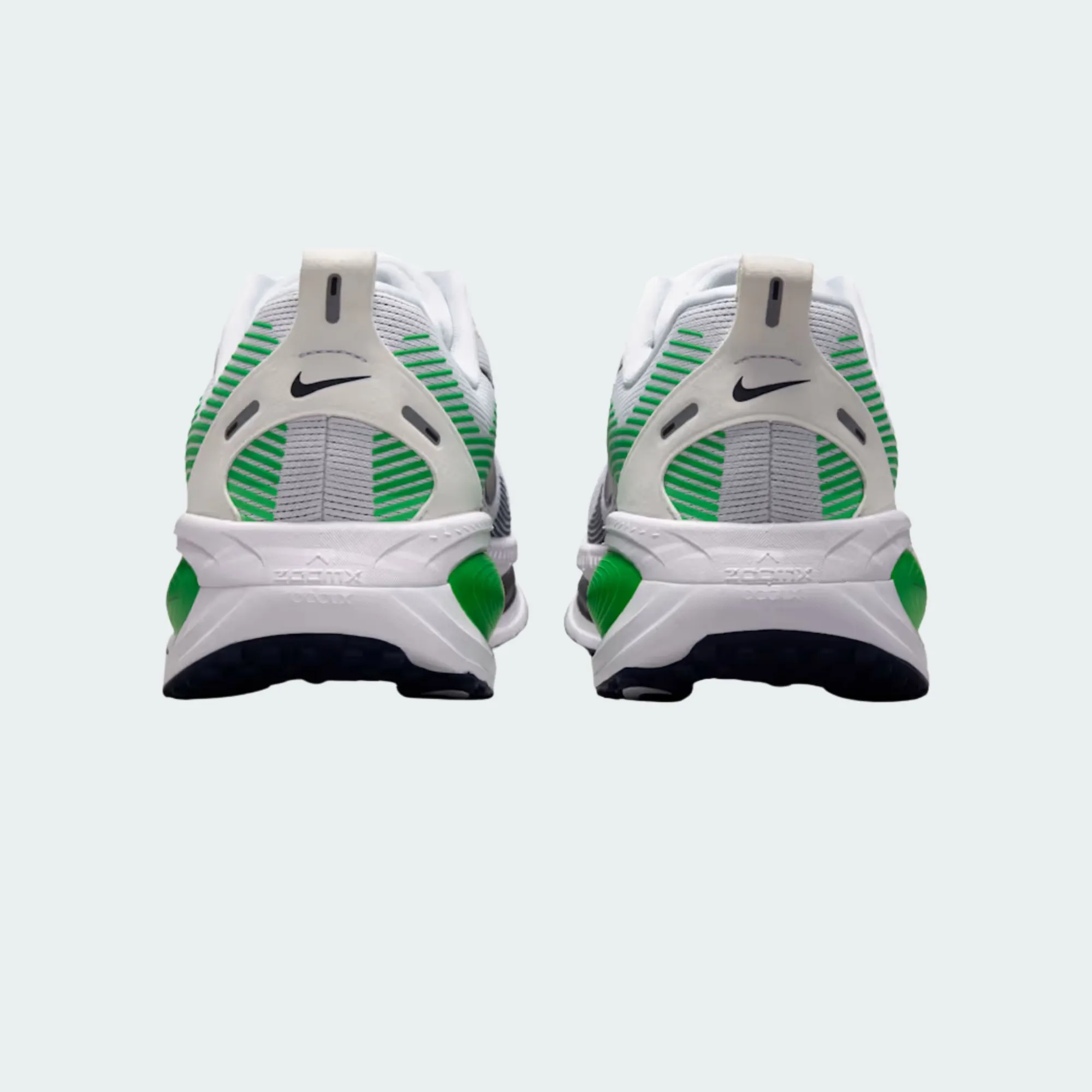 NIKE VOMERO 18