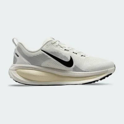 W NIKE VOMERO 18