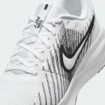 NIKE RUN DEFY