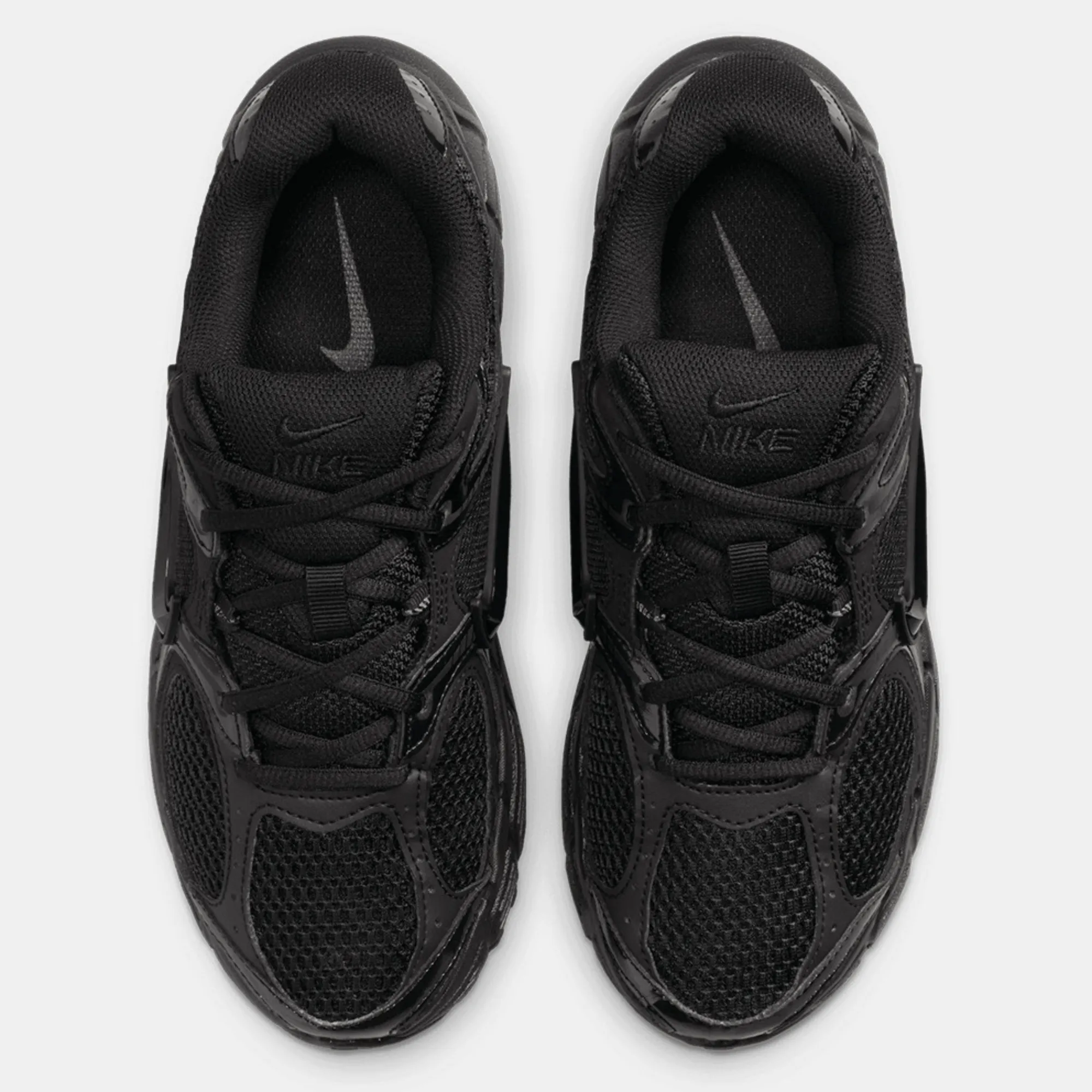 W NIKE V5 RNR