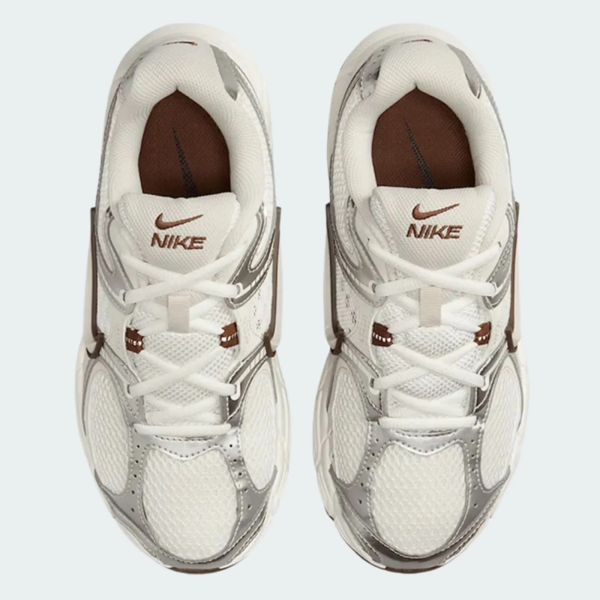 W NIKE V5 RNR