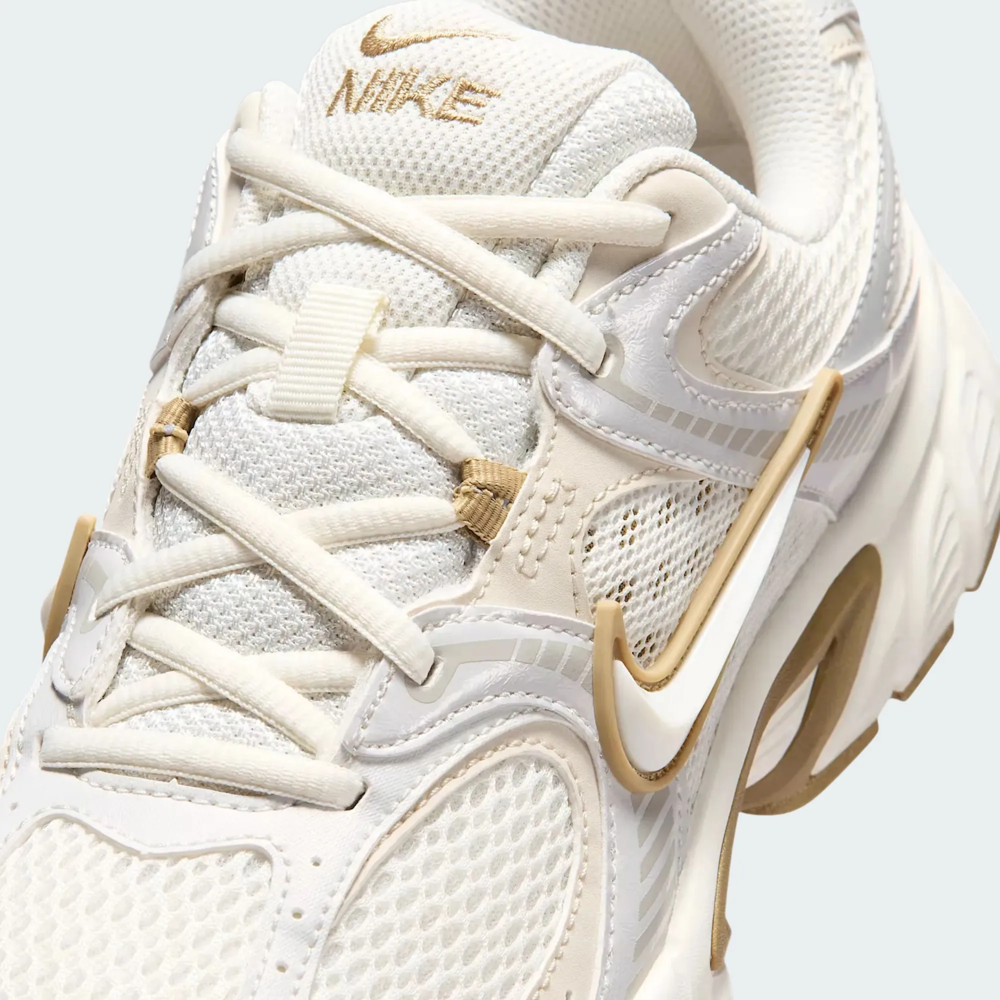W NIKE V5 RNR
