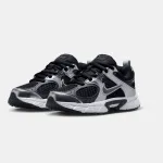 NIKE V5 RNR LACE BP