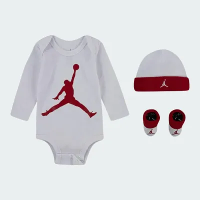 NIKE JORDAN HAT-BODY-SOCKS INFANTS SET