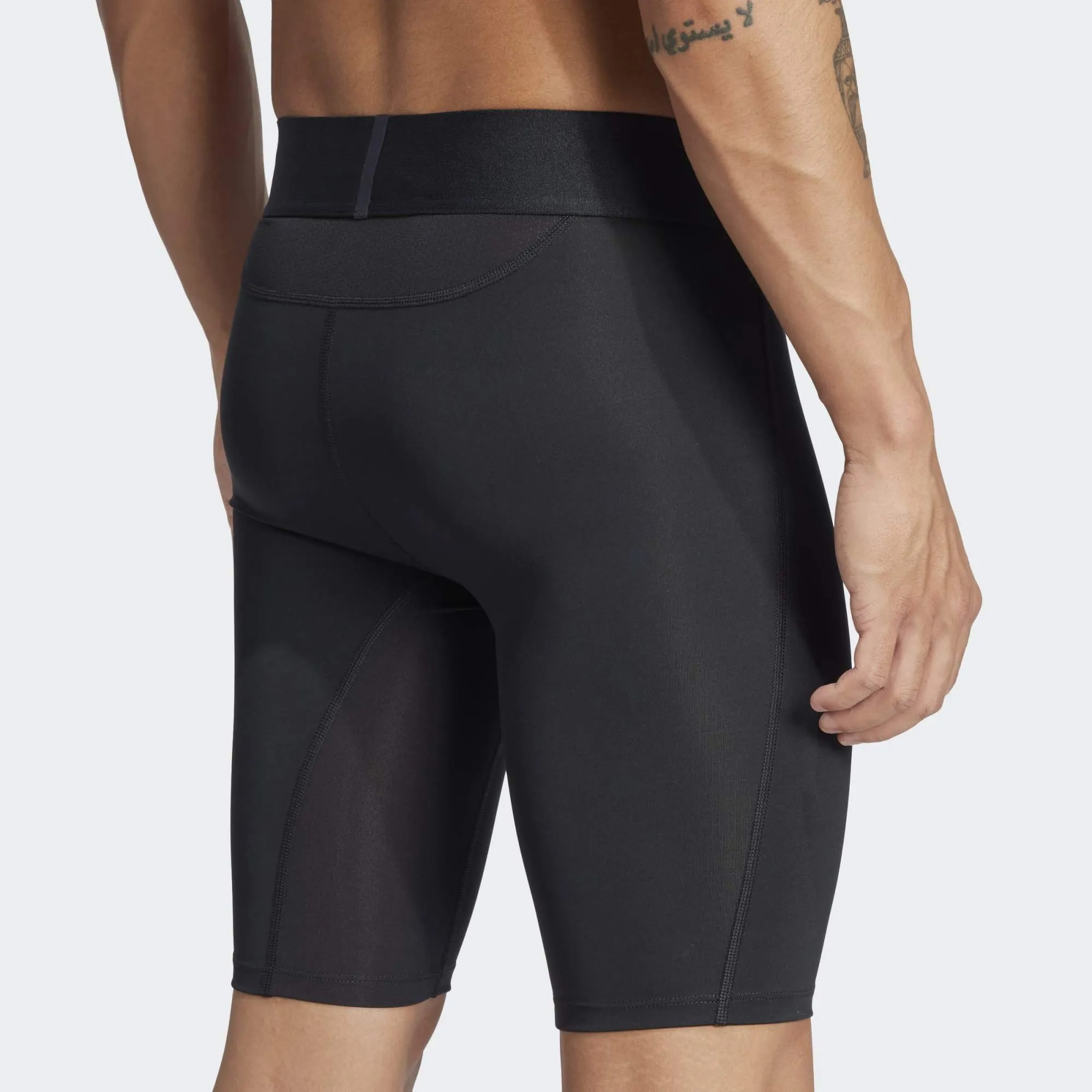 ADIDAS TECH FIT SHORT TIGHT MENS