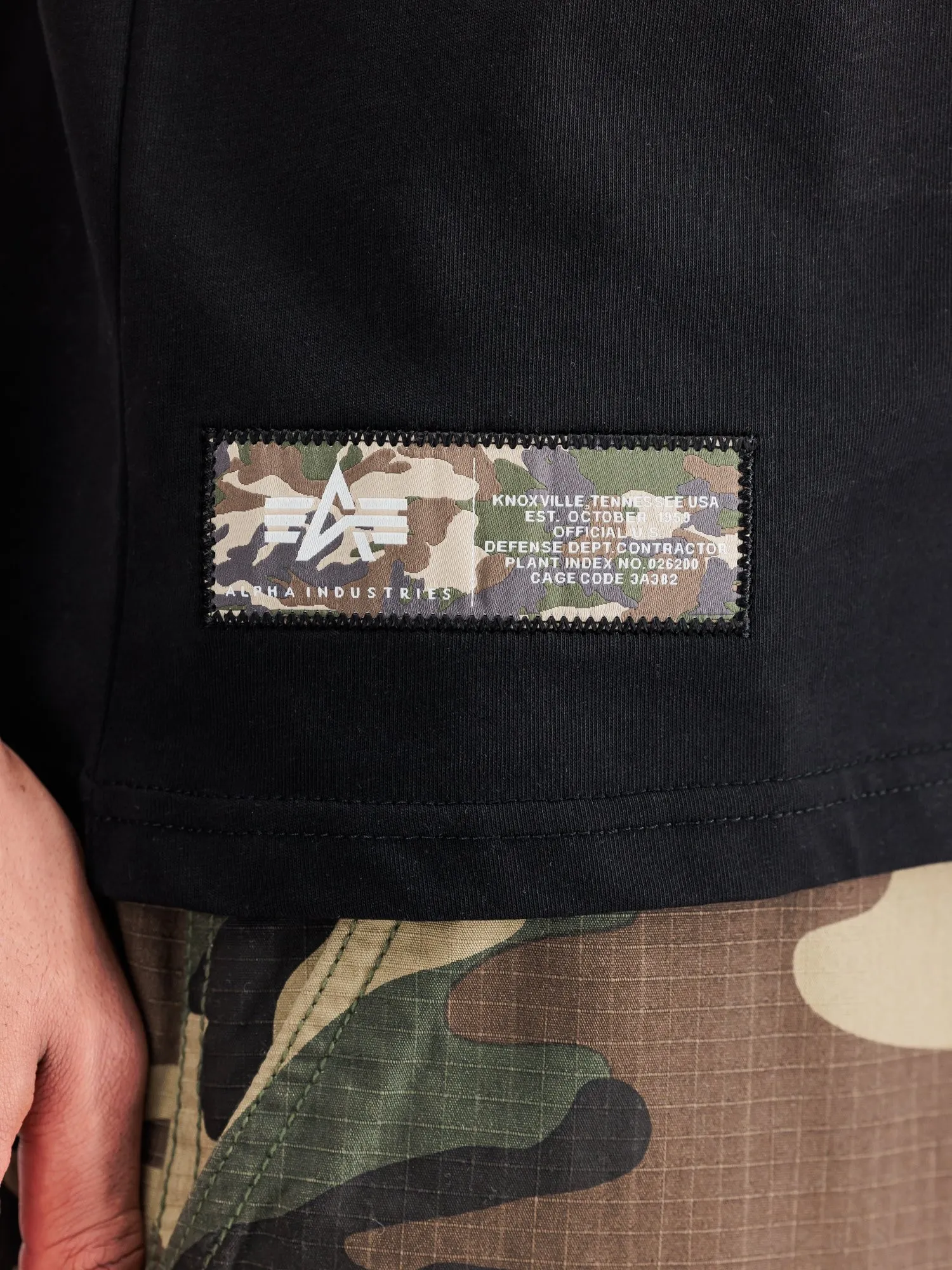 ALPHA INDUSTRIES CAMO LABEL BACKPRINT T-SHIRT